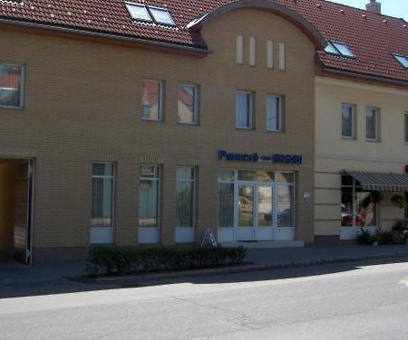 Panzio Sissi Hotel Godollo Exterior photo